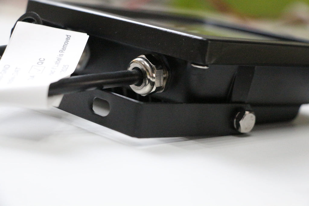 Flood Light/ 12V/ Xconnect