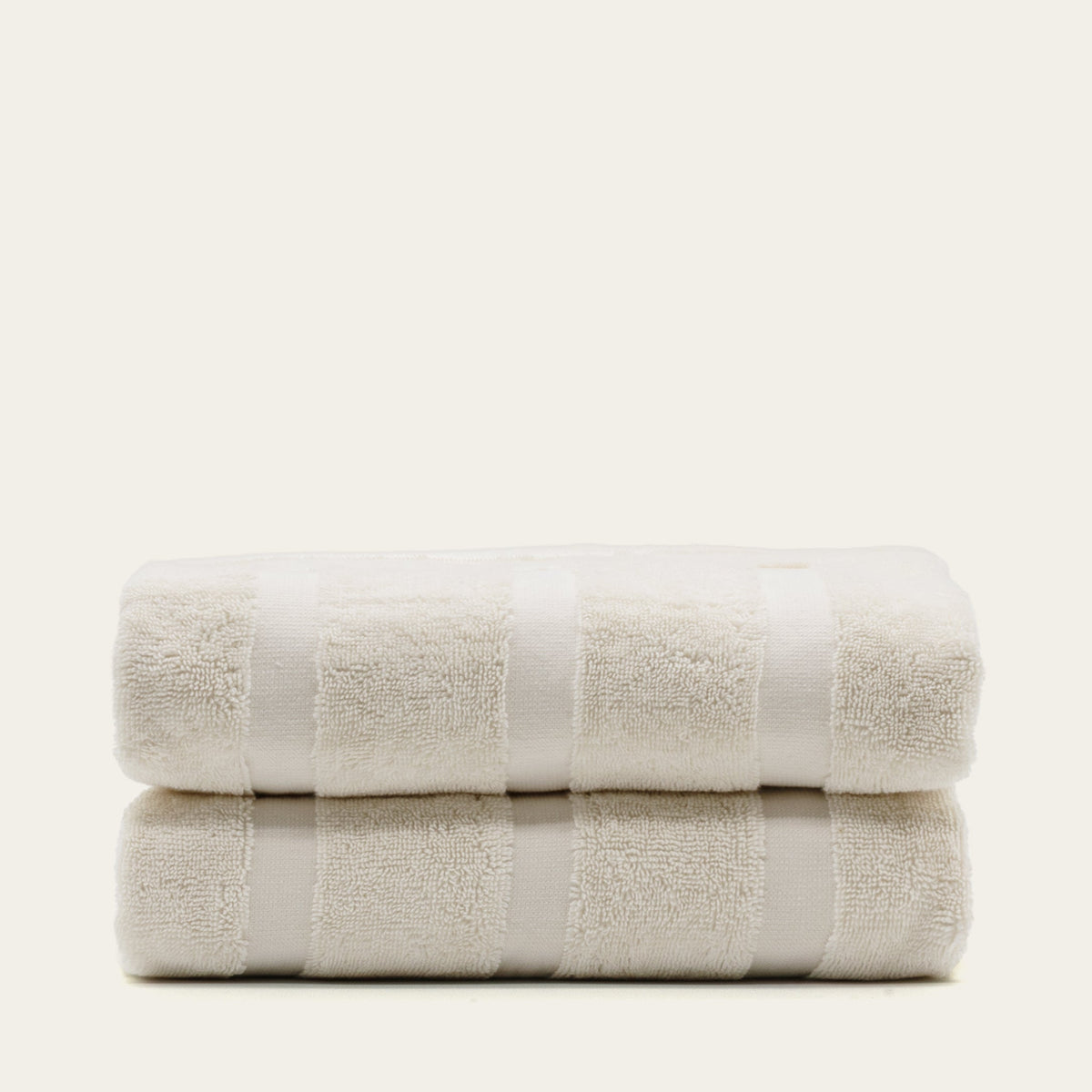 Step out of the shower into cloud-like softness — the 600 GSM Australian cotton towels that make every bathroom feel like a spa