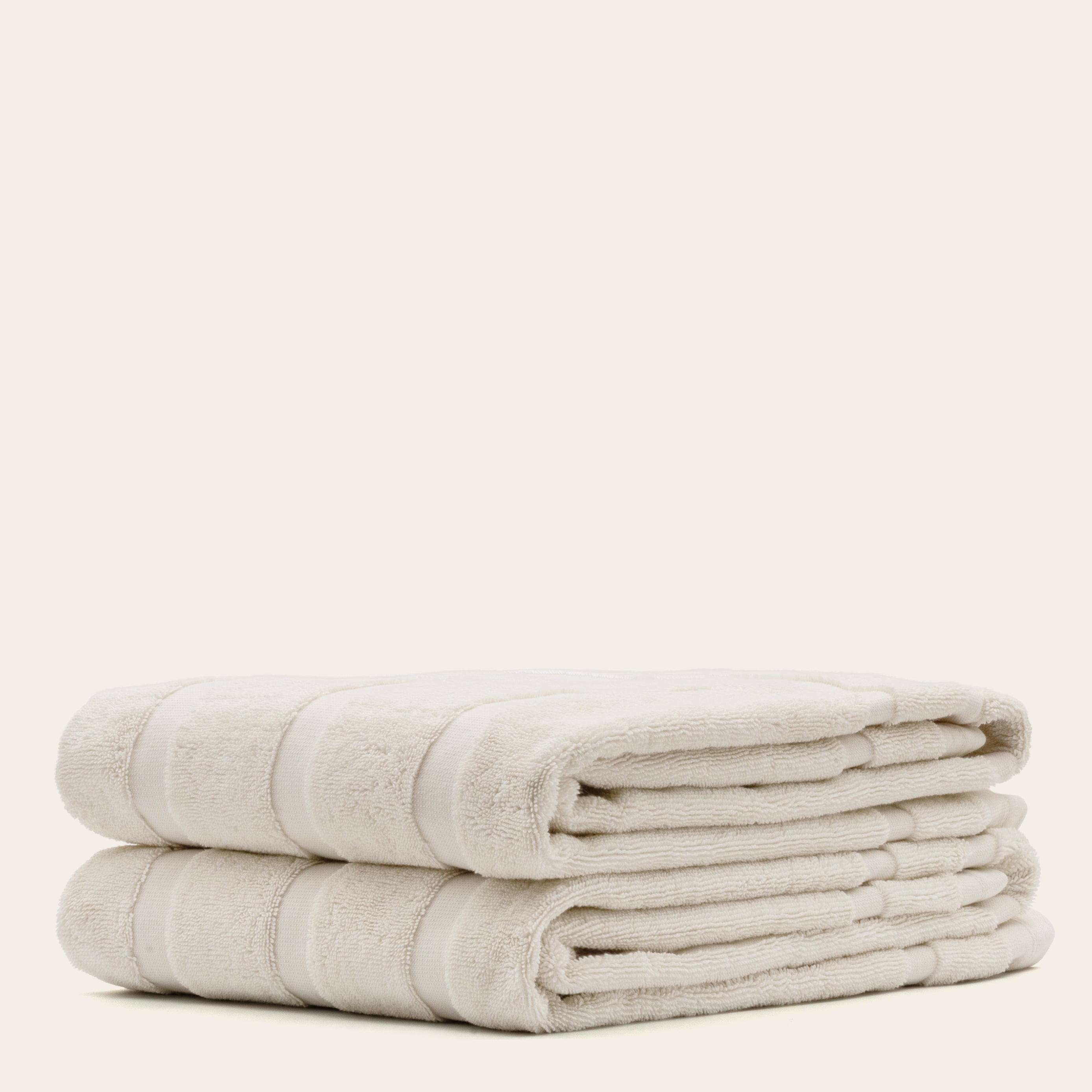 Step out of the shower into cloud-like softness — the 600 GSM Australian cotton towels that make every bathroom feel like a spa