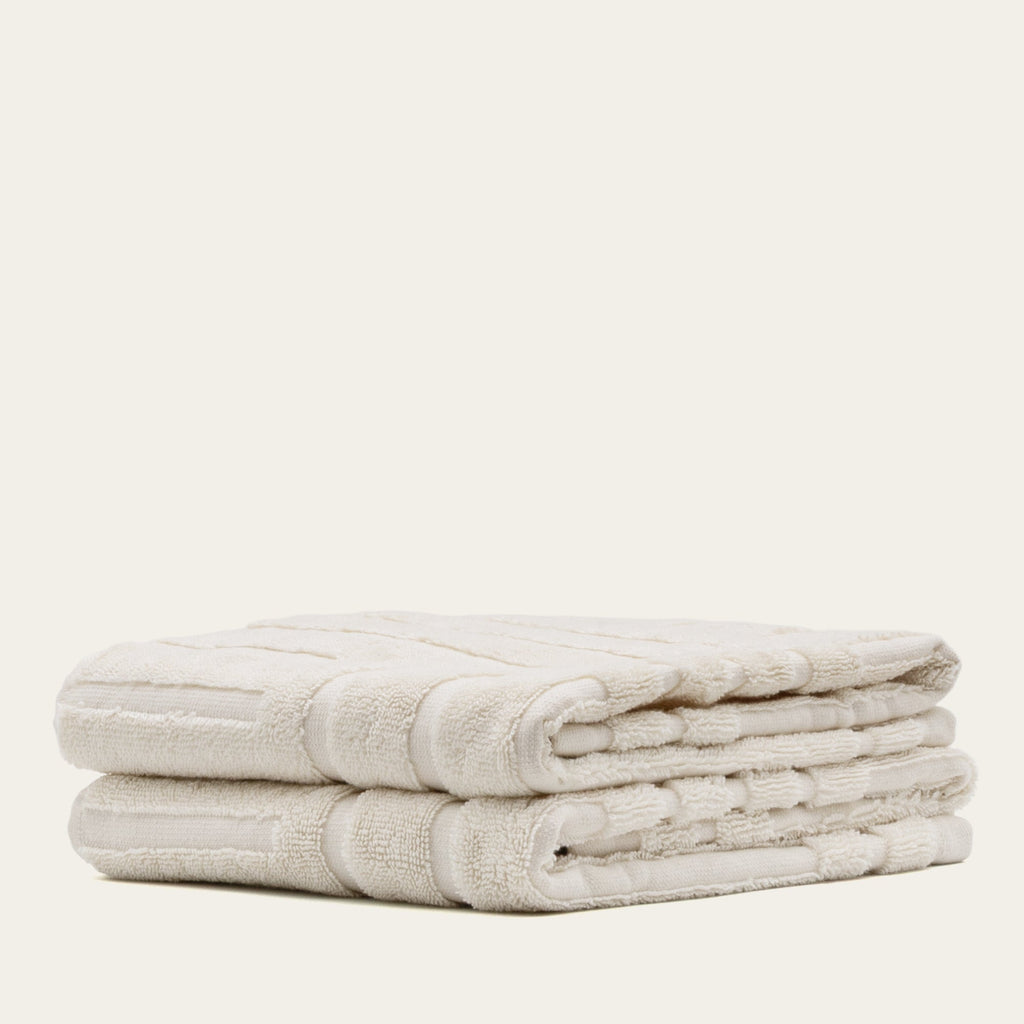Step out of the shower into cloud-like softness — the 600 GSM Australian cotton towels that make every bathroom feel like a spa