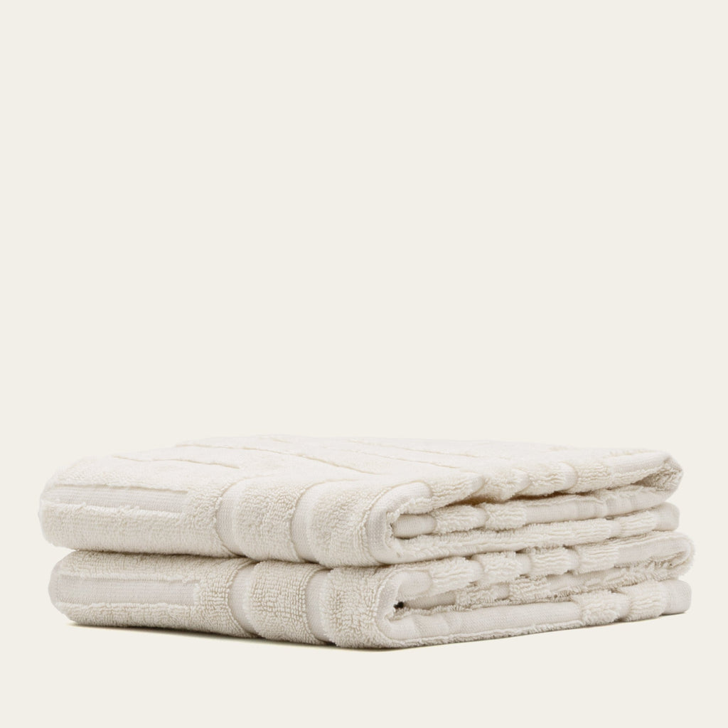 Step out of the shower into cloud-like softness — the 600 GSM Australian cotton towels that make every bathroom feel like a spa