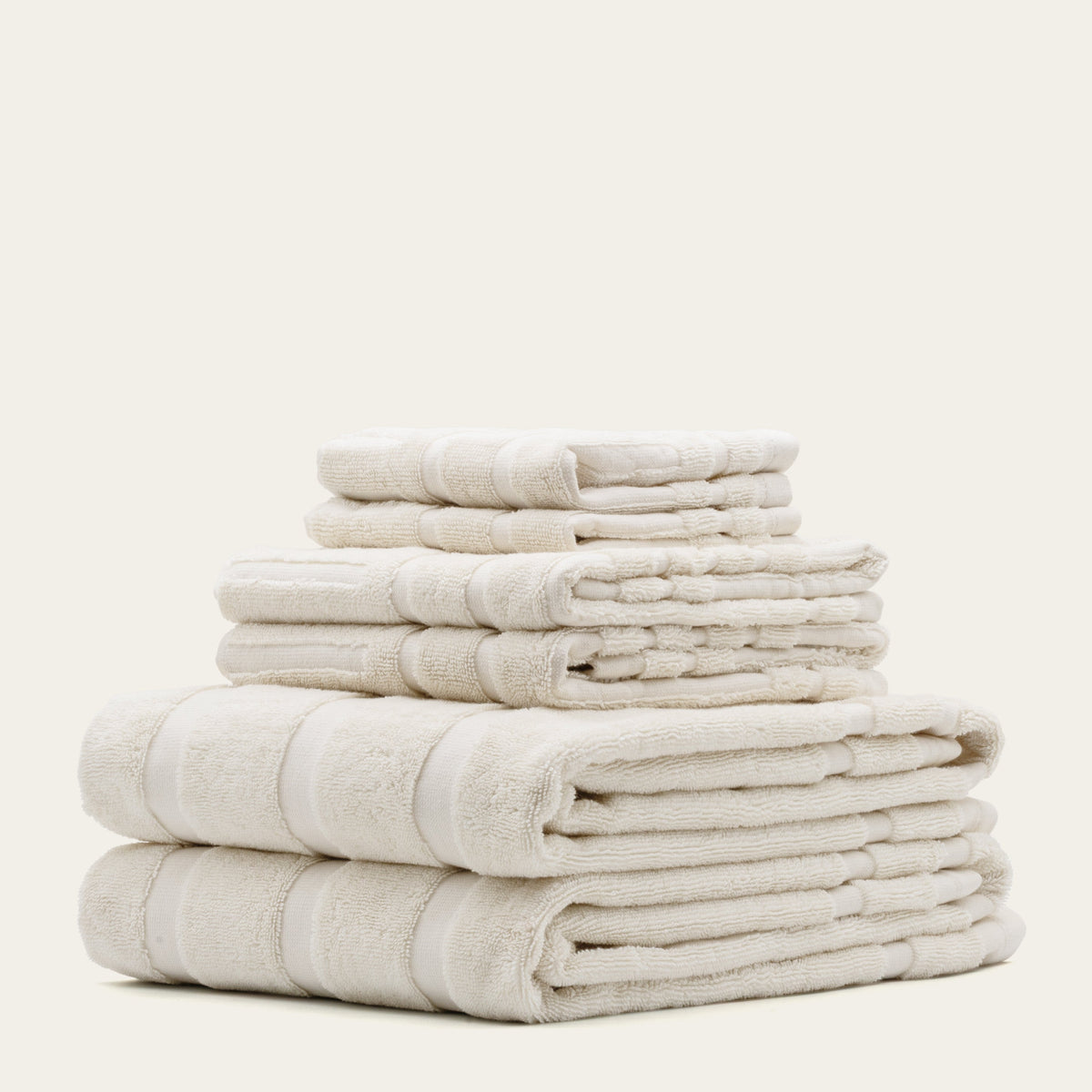 Step out of the shower into cloud-like softness — the 600 GSM Australian cotton towels that make every bathroom feel like a spa