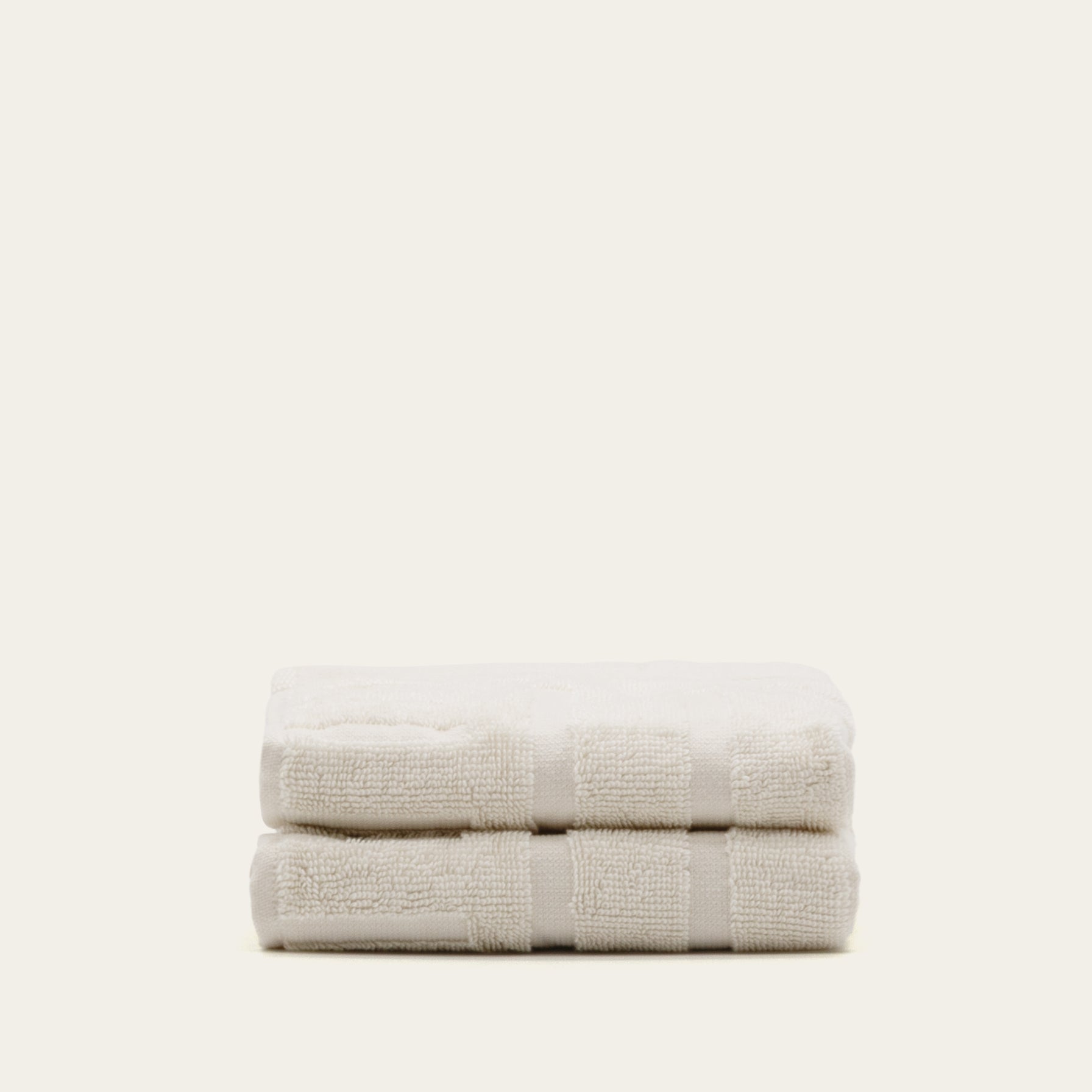 Step out of the shower into cloud-like softness — the 600 GSM Australian cotton towels that make every bathroom feel like a spa