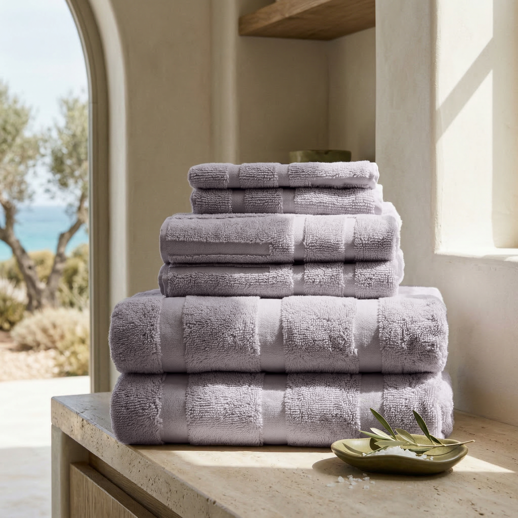 Step out of the shower into cloud-like softness — the 600 GSM Australian cotton towels that make every bathroom feel like a spa